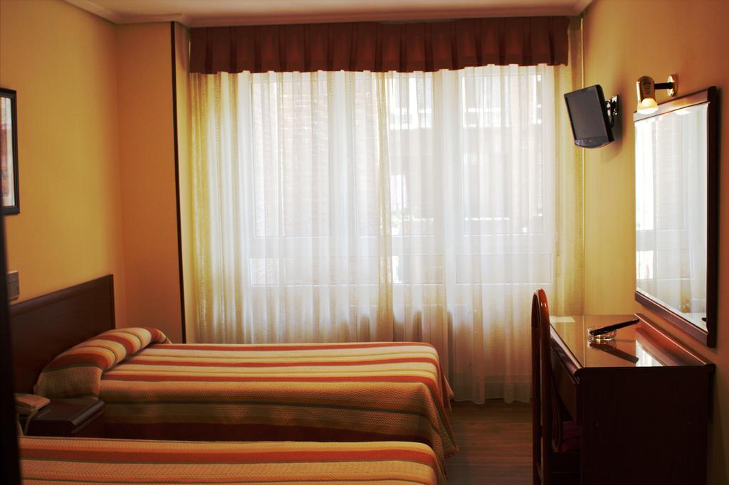 Hotel San Glorio Сантандер Номер фото